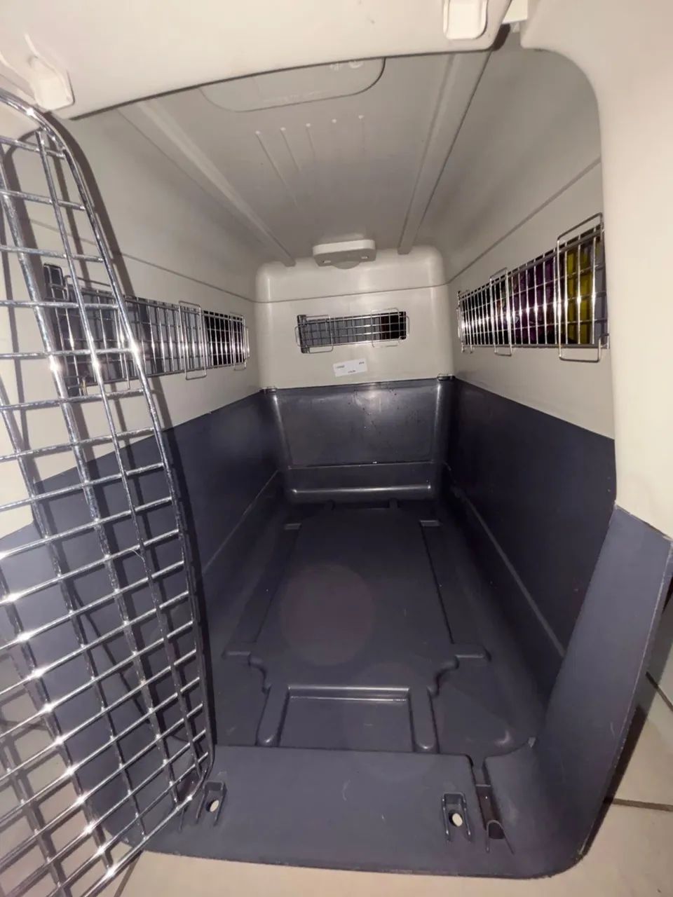 Caixa de Transporte Pet Grande / Kennel (Cachorros Médio e Grande Porte) - Foto 3