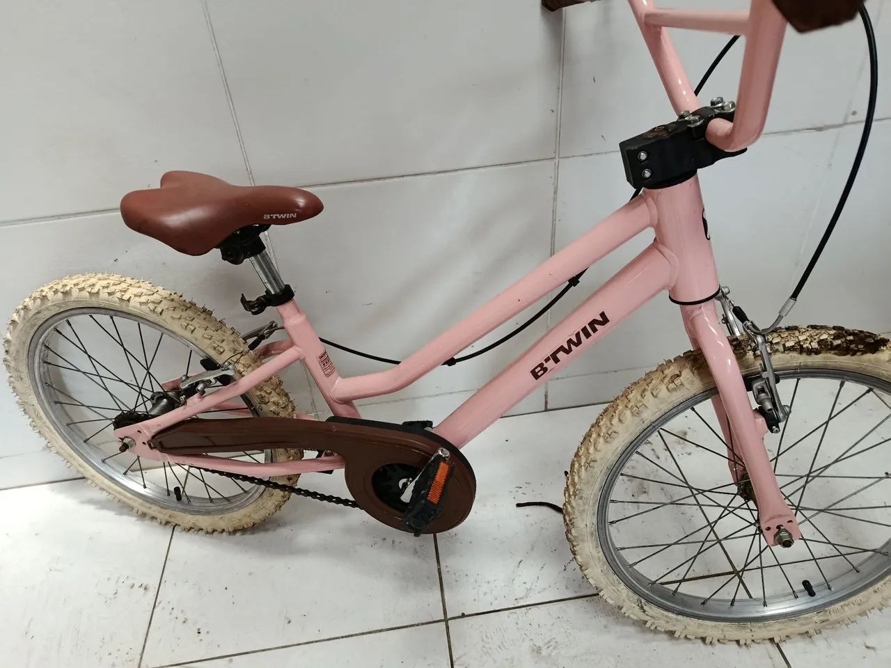 Bicicleta infantil semi nova 