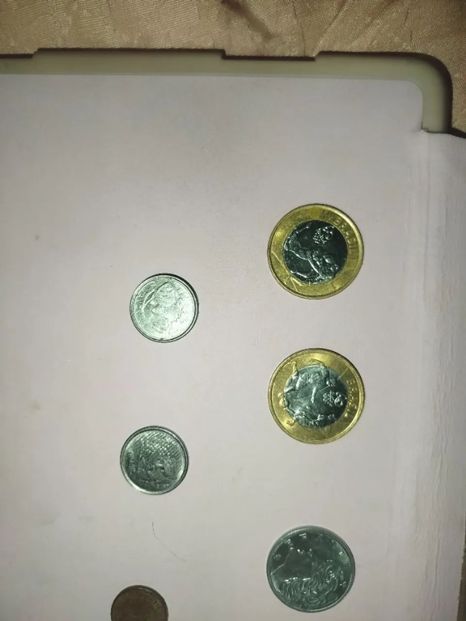 Moedas Antigas e Colecionáveis. - Foto 4
