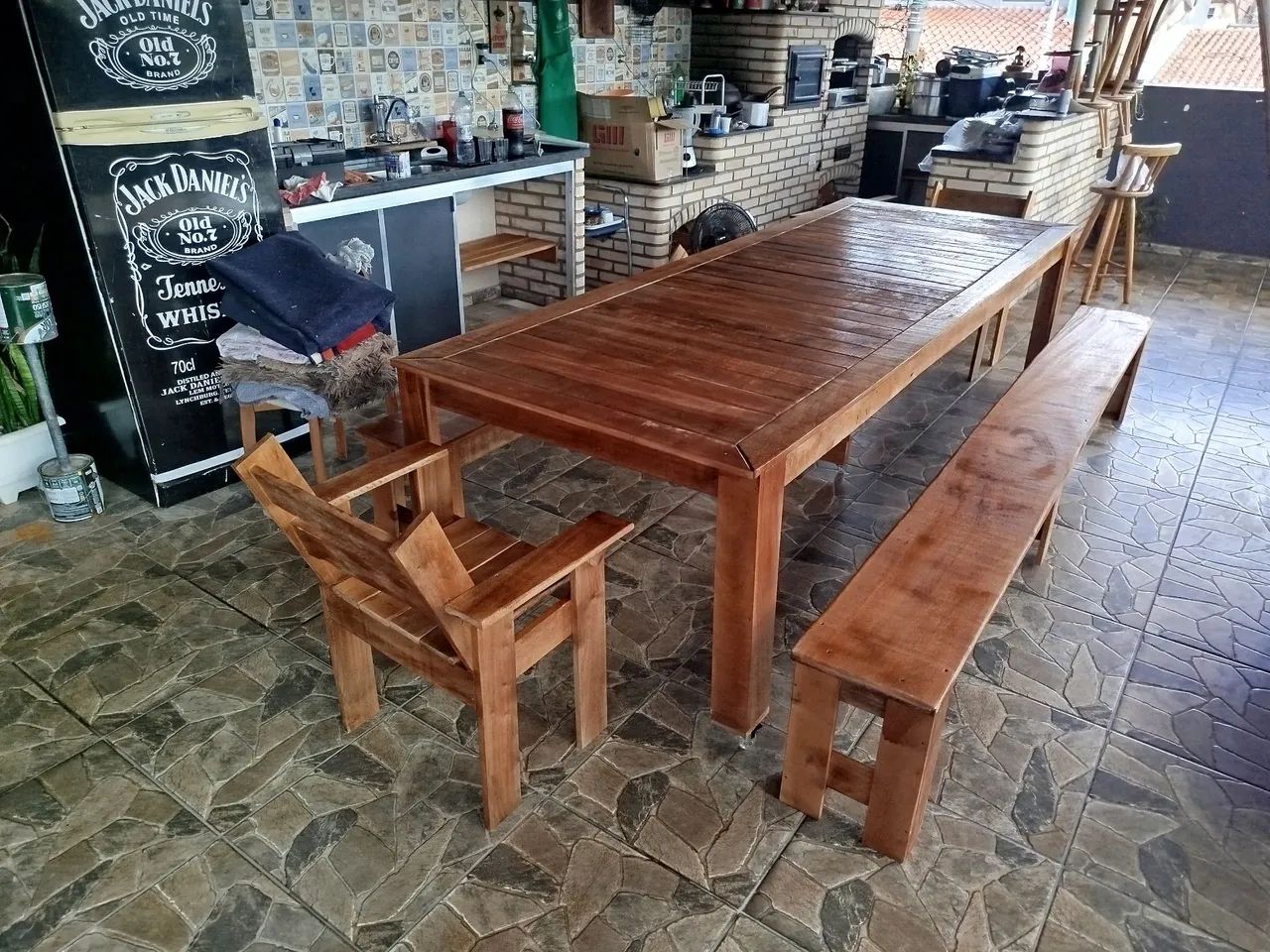 Mesa Rústica 2 m x 90 cm mais 2 bancos e mais 2 cadeiras estilo RACK  - Foto 5