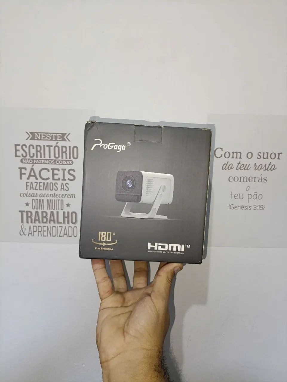 Projetor ProGaga  Original 720P HD Nativo Portátil Telão em Casa