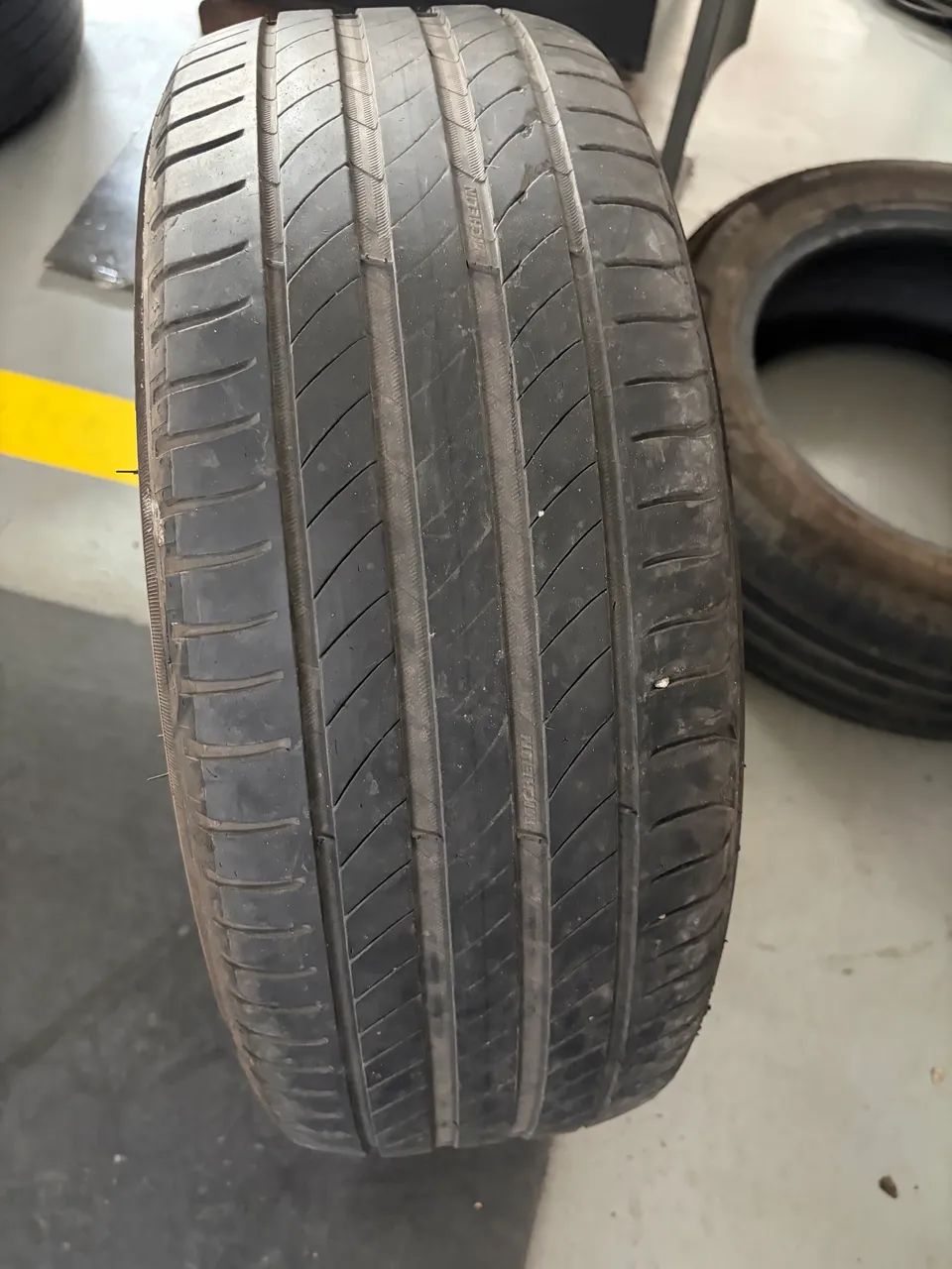 3 Pneus Michelin