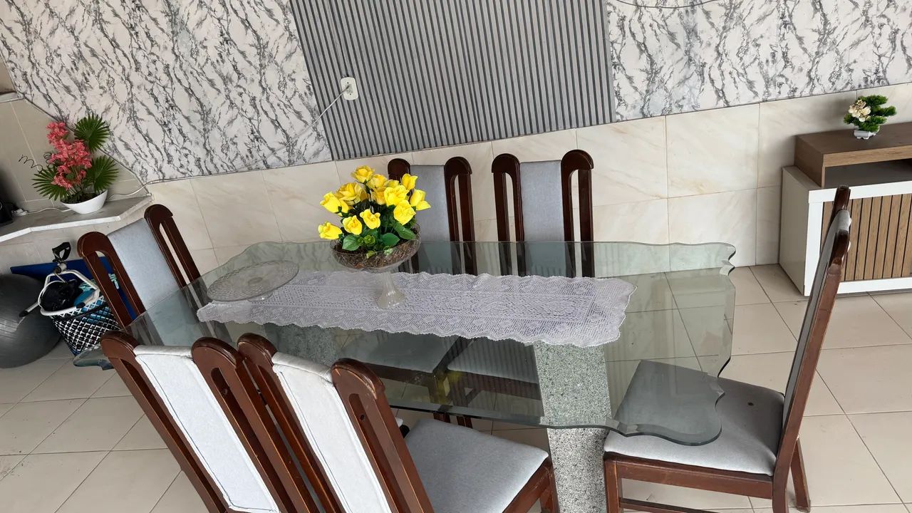 ? MESA DE JANTAR COM 6 CADEIRAS À VENDA - Foto 5