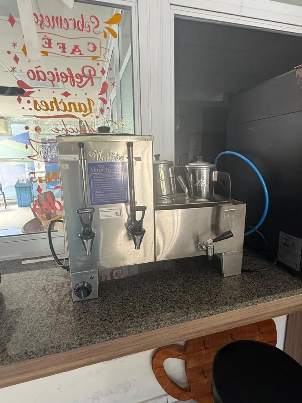 Cafeteira elétrica 220 v Monarcha 2 bules - Foto 2