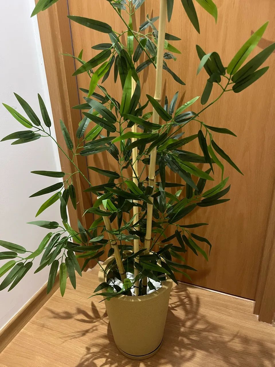 - [ ] Bambu Artificial Grande com Vaso para Decoração  - Foto 3