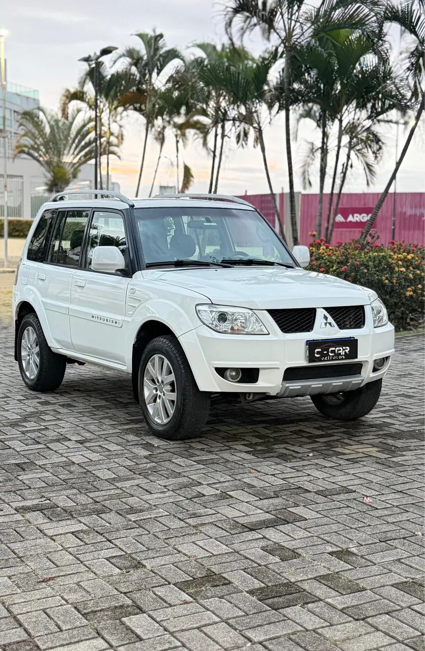 Mitsubishi Pajero Pajero TR4 2.0/ 2.0 Flex 16V 4x4 Mec. 2011
