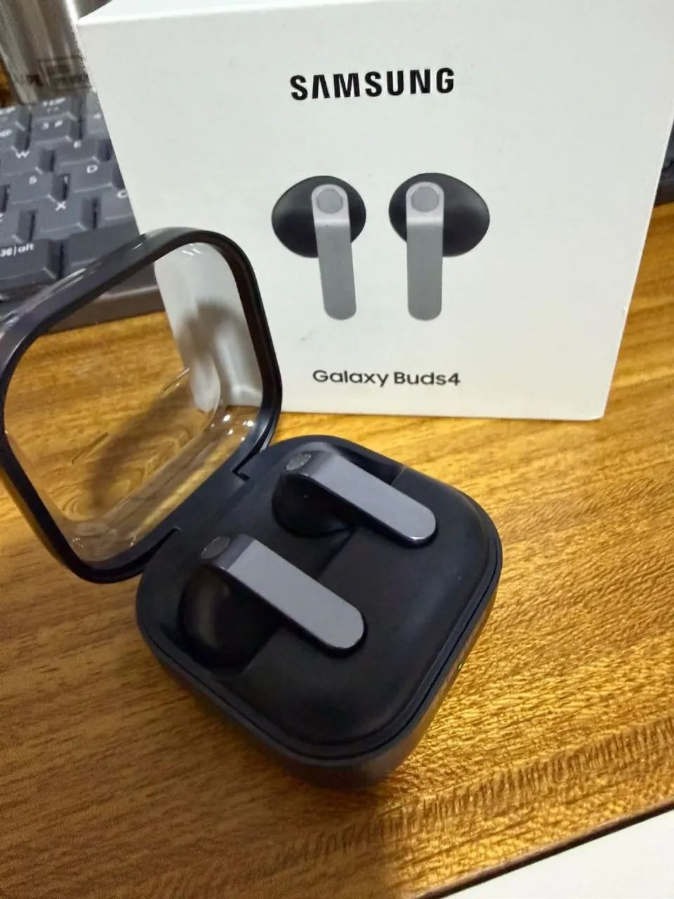 Galaxy Buds 4 - Foto 2