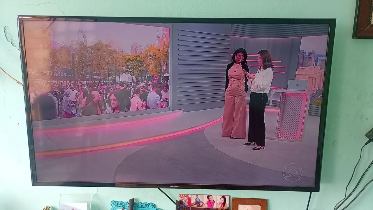 Tv smart 43 polegadas semi nova - Foto 3