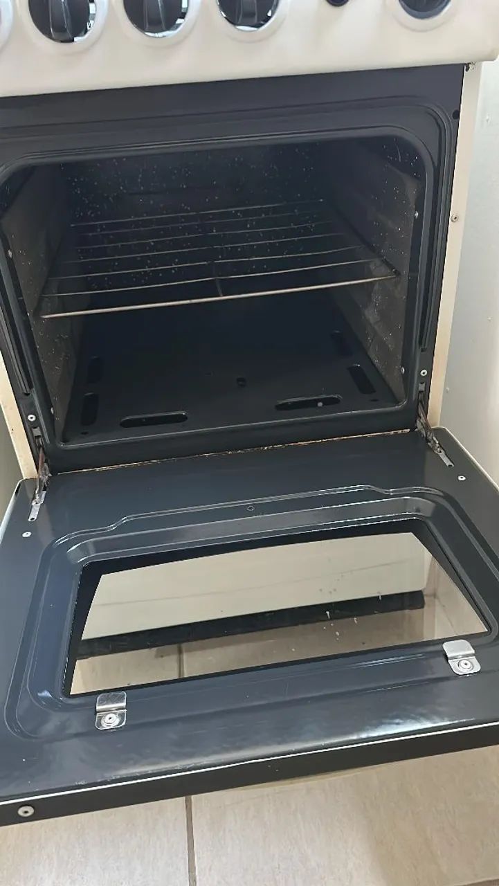 Vende-se fogão 4 bocas - Foto 3