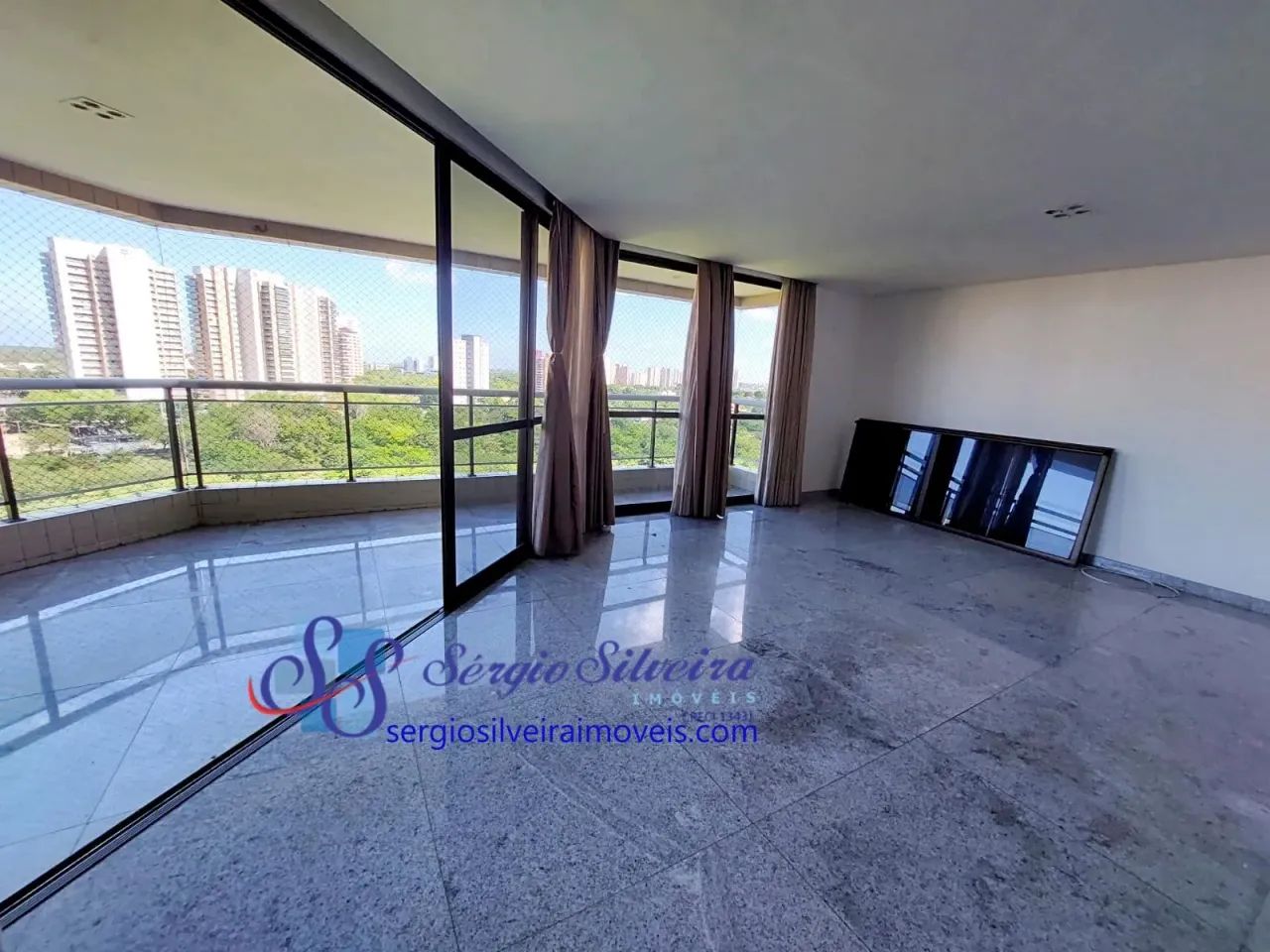 Amplo apartamento com 4 suítes no bairro Guararapes - Foto 5