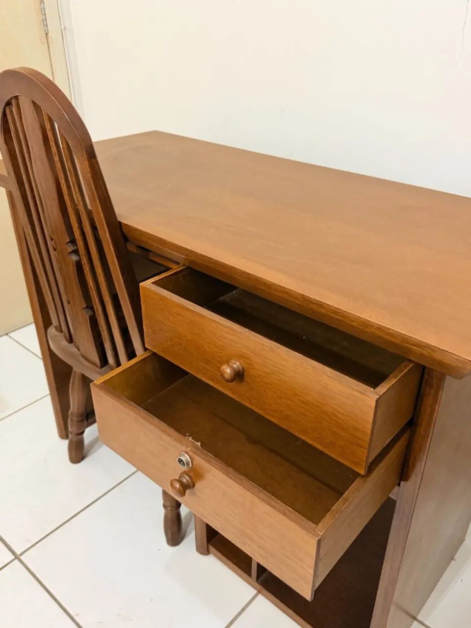 Mesa de escritorio com cadeira, madeira maçiça65566208756097122