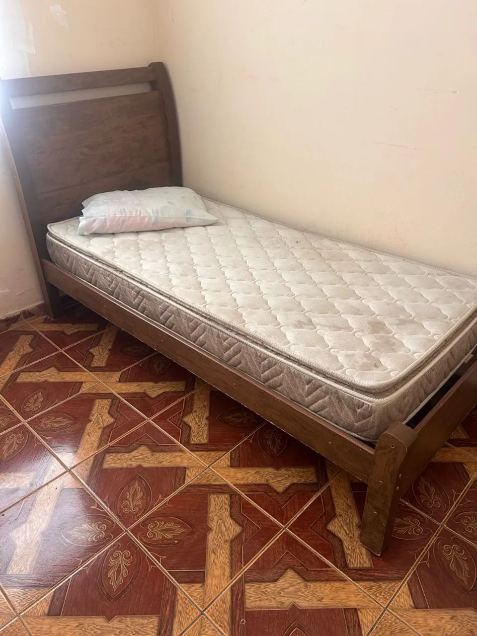 Cama Solteiro