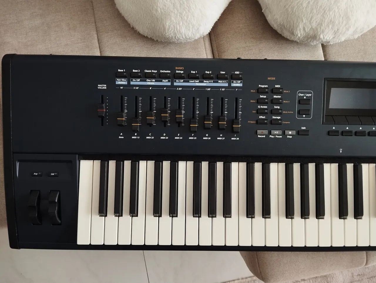 Teclado Kurzweil Pc3
