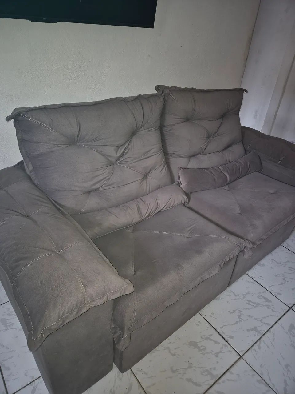 Sofá retrátil (dependendo de onde mora posso levar até vc - ENTREGA Á COMBINAR)