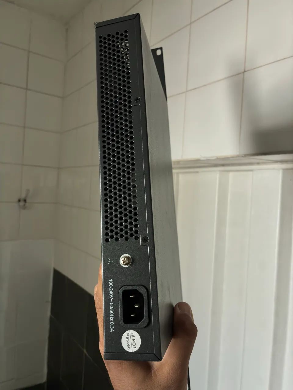 Switch de rede tp link 24 portas  - Foto 2