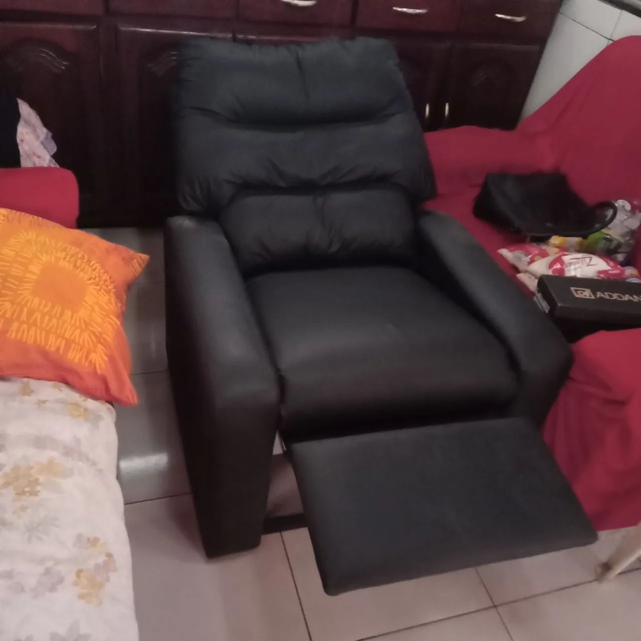 poltrona reclinavel. 