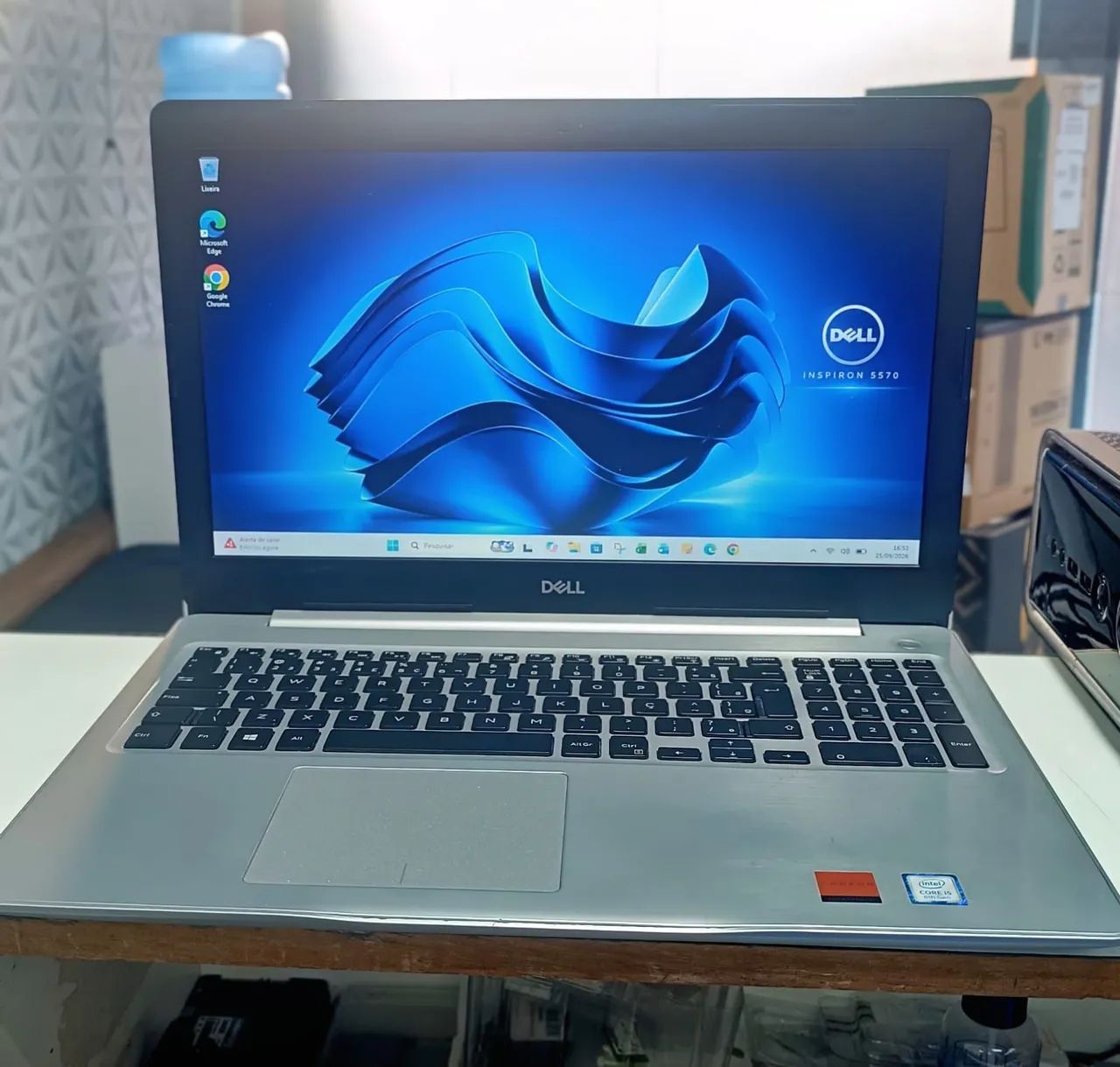 DELL INSPIRON 5570 - INTEL CORE i5 8ª GERAÇÃO - Notebooks - Santa