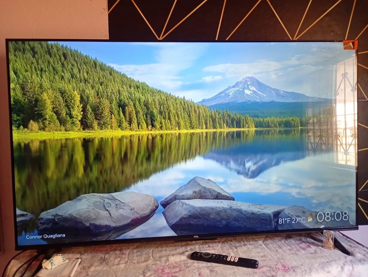 Vendo televisão 4k de 50 polegadas TCl - Foto 2