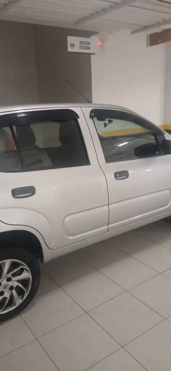 Fiat Uno Attractive 1.0 EVO Fire Flex 8V 5P 2021 - Foto 3
