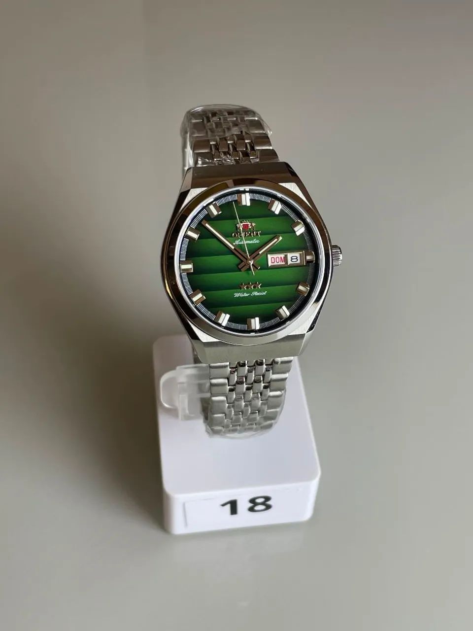 Relógio Orient 3 estrelas automático com tamanho de 39mm