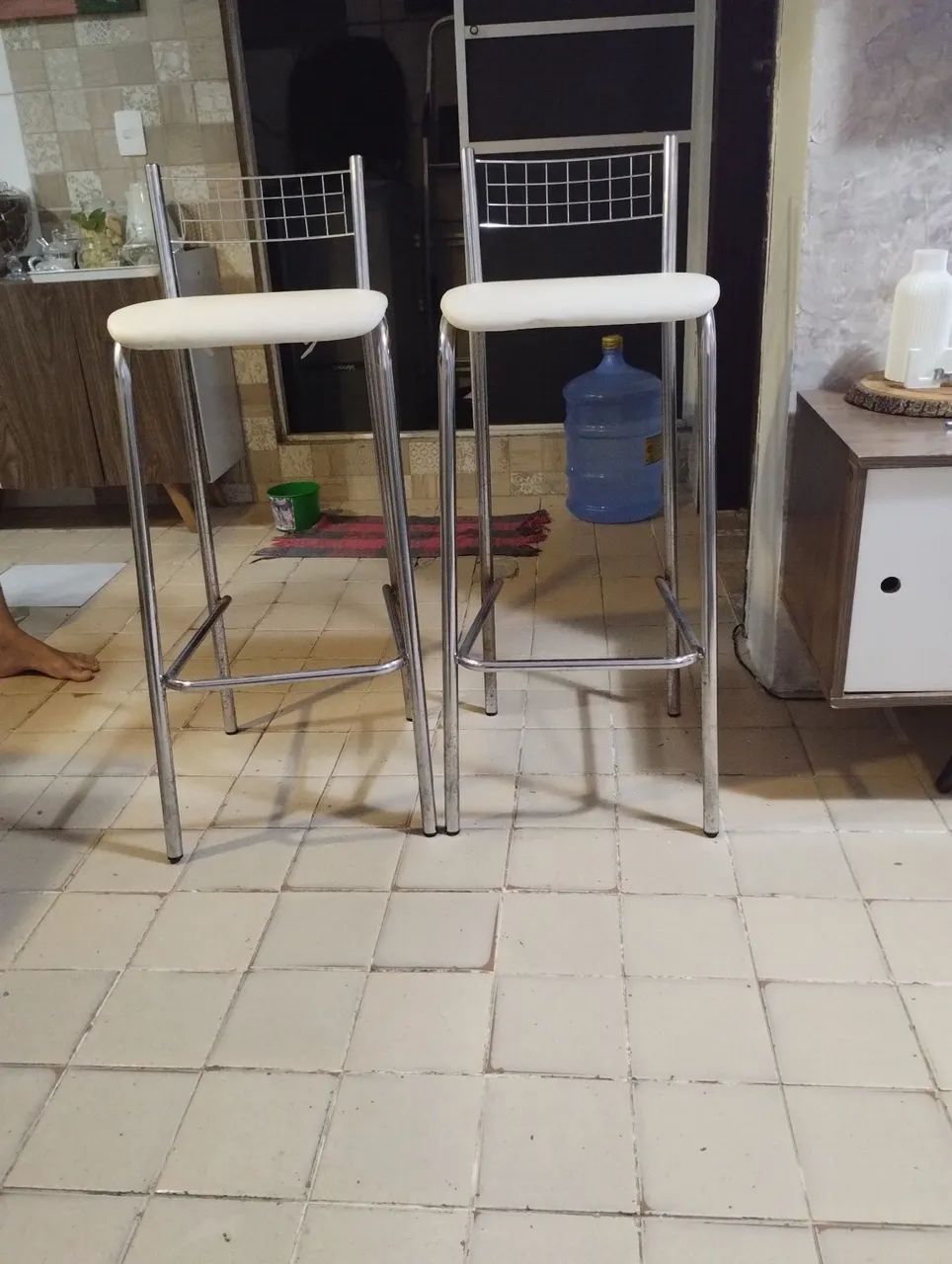 Vendo 2 banquetas  - Foto 2