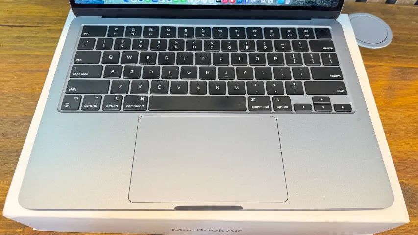 Apple MacBook Air M2 2022 A2681 Bateria 99% Saúde - Notebooks