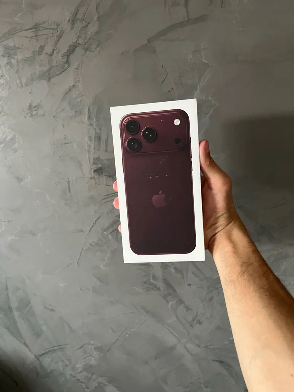 iPhone 18 pro Max vinho