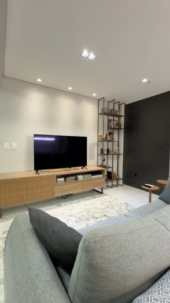 Apartamento mobiliado 3 dormitórios 2 garagens Centro de Criciúma - Foto 2