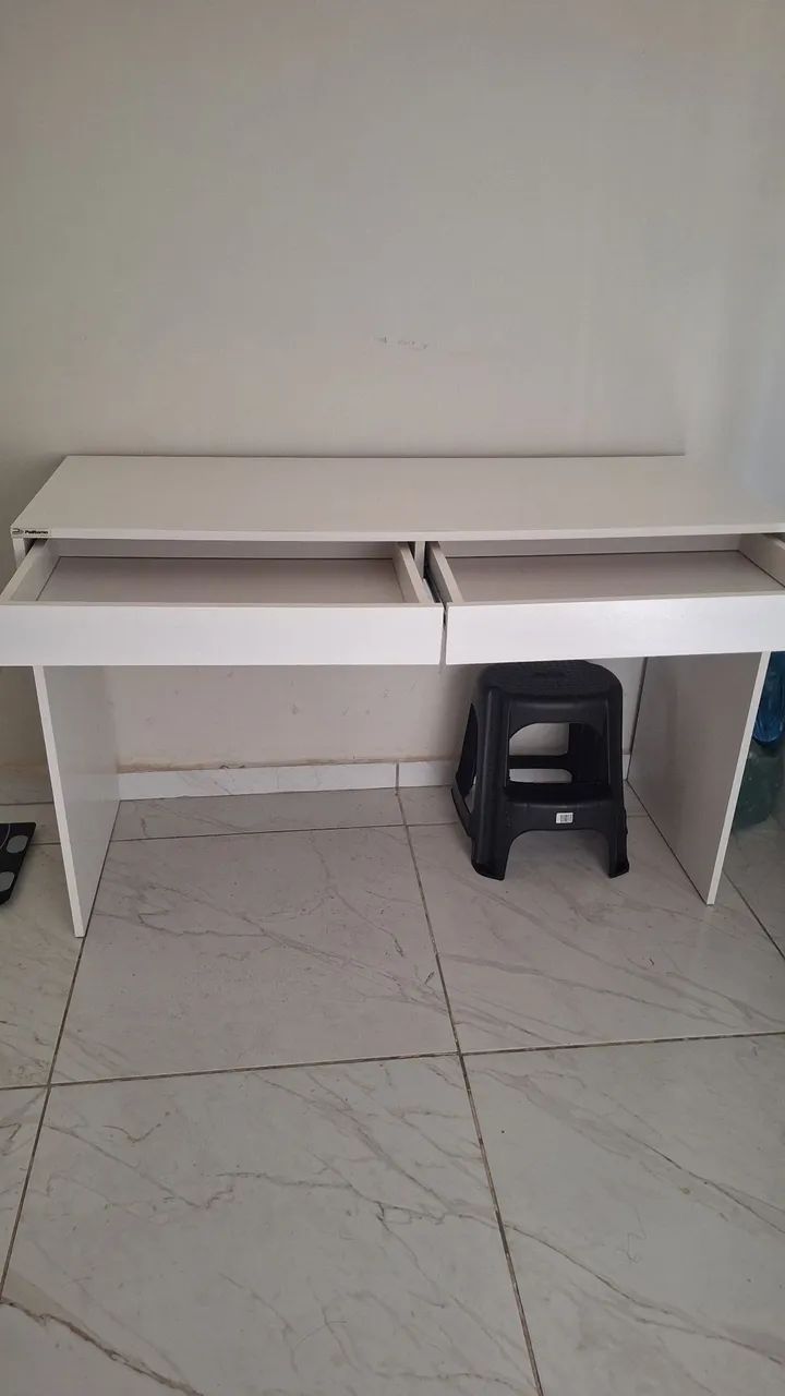 Escrivaninha/penteadeira