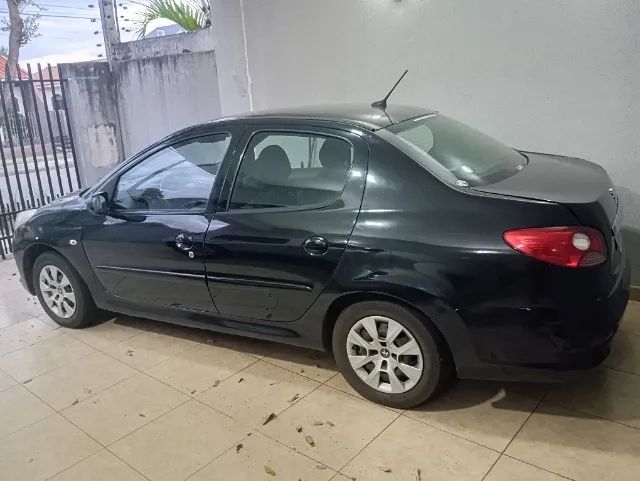 Peugeot 207 SEDAN PASSION XR 1.4 FLEX 8V 4P 2010