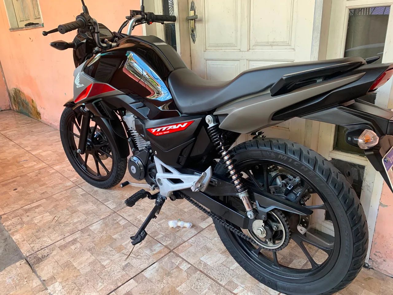 Vendo moto titan 160  - Foto 5