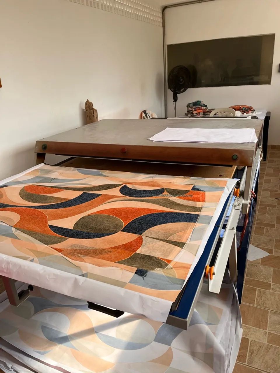 Prensa Pneumática Compacta PPC-140: com 100x140cm de Área Útil