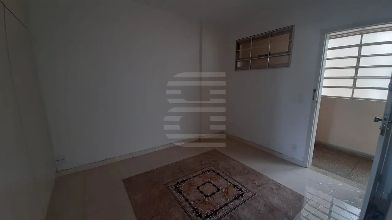 Kitnet para alugar no Botafogo, quarto sala com divisória e 01 vaga de garagem - Foto 4
