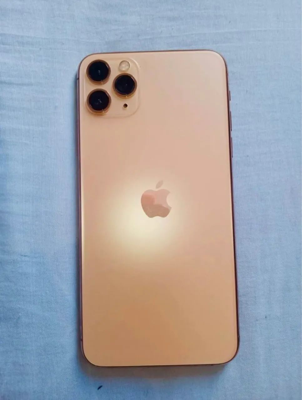 iPhone 11 Pro Max Gold - Celulares e Smartphones - Álvaro Weyne
