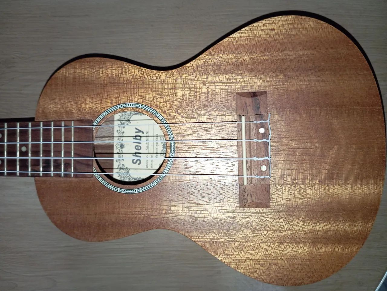Ukulele Shelby Concert - Foto 5