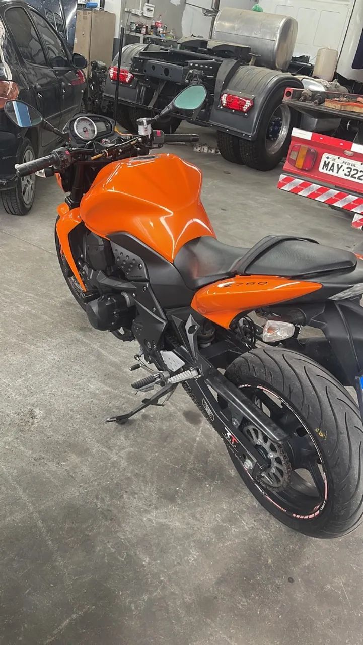 Z750 - Foto 2