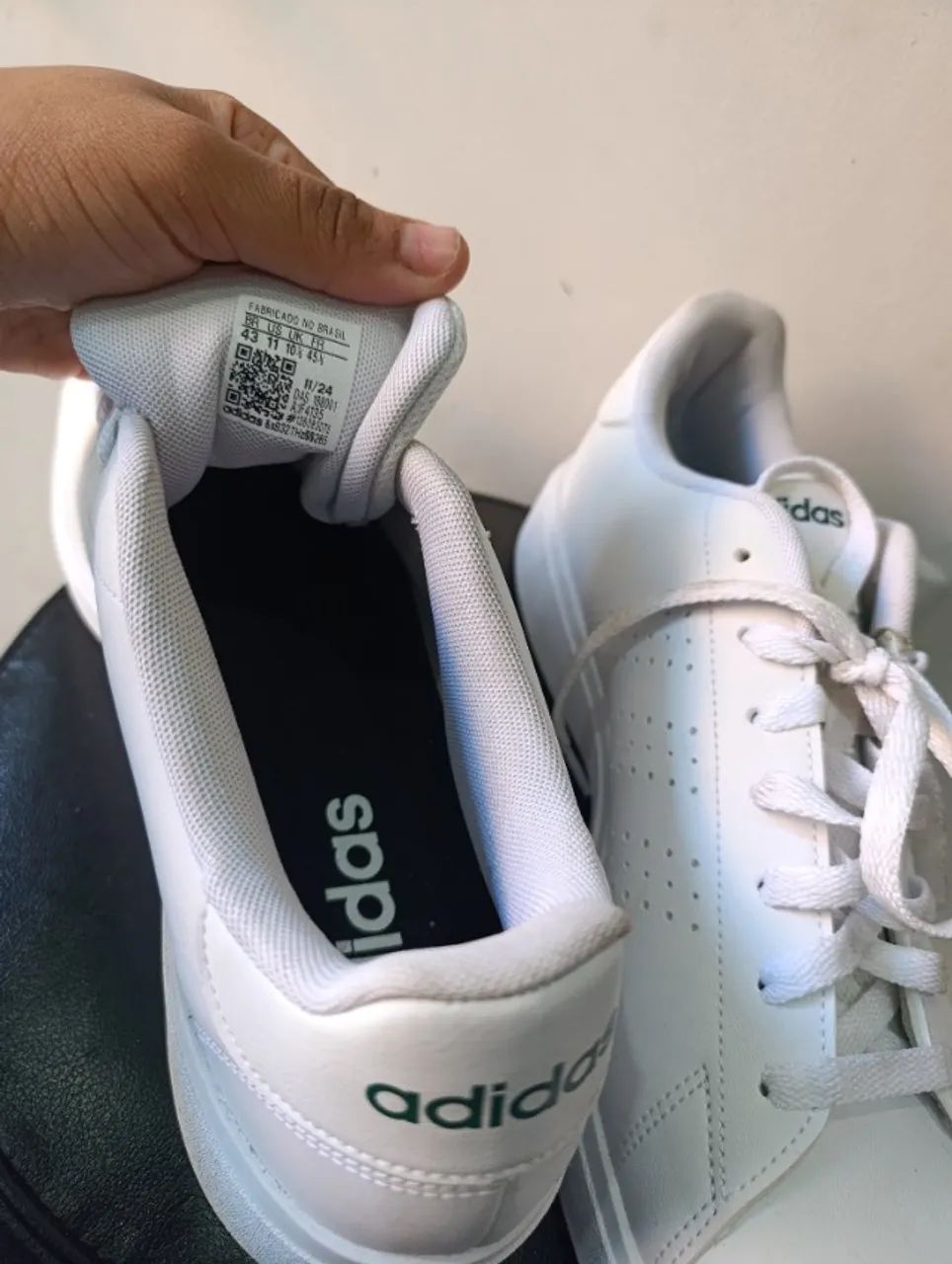 Tênis Adidas branco 43