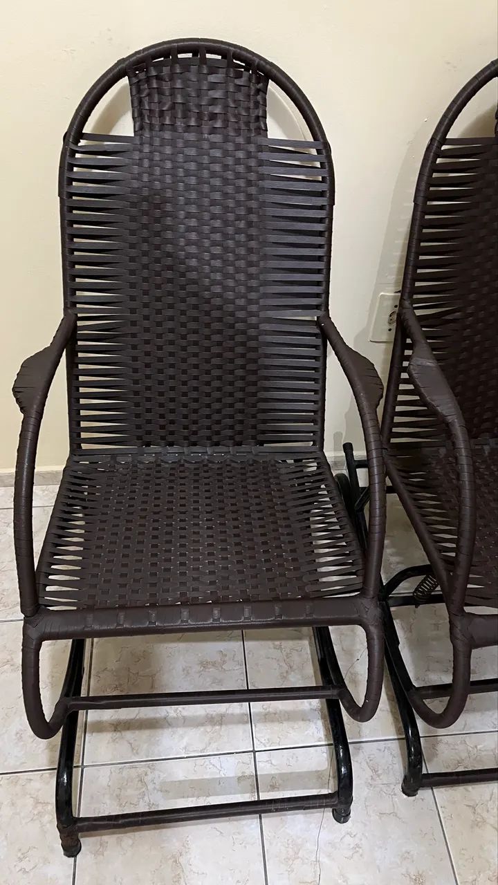 Vendo Duas Cadeira de Balanço - Foto 3
