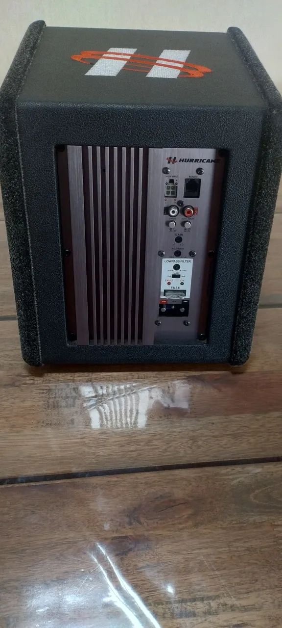 Caixa com Subwoofer Hurricane (amplificda) - Foto 2