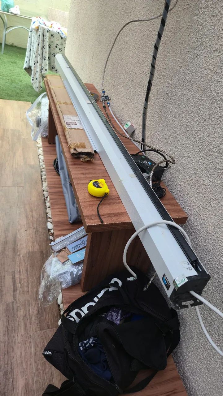 Tela projeção motorizada gaia