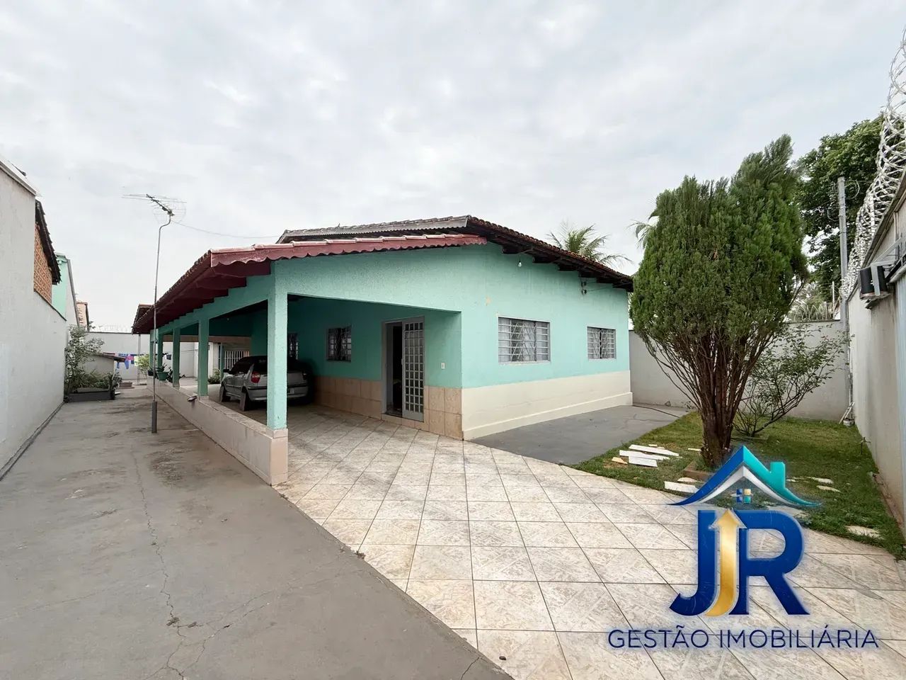 Casa com 4 quartos no Setor Santos Dumont - Goiânia - GO