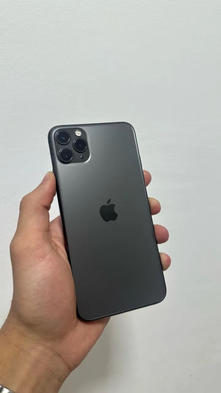 iPhone 11 Pro Max - pra sair hoje