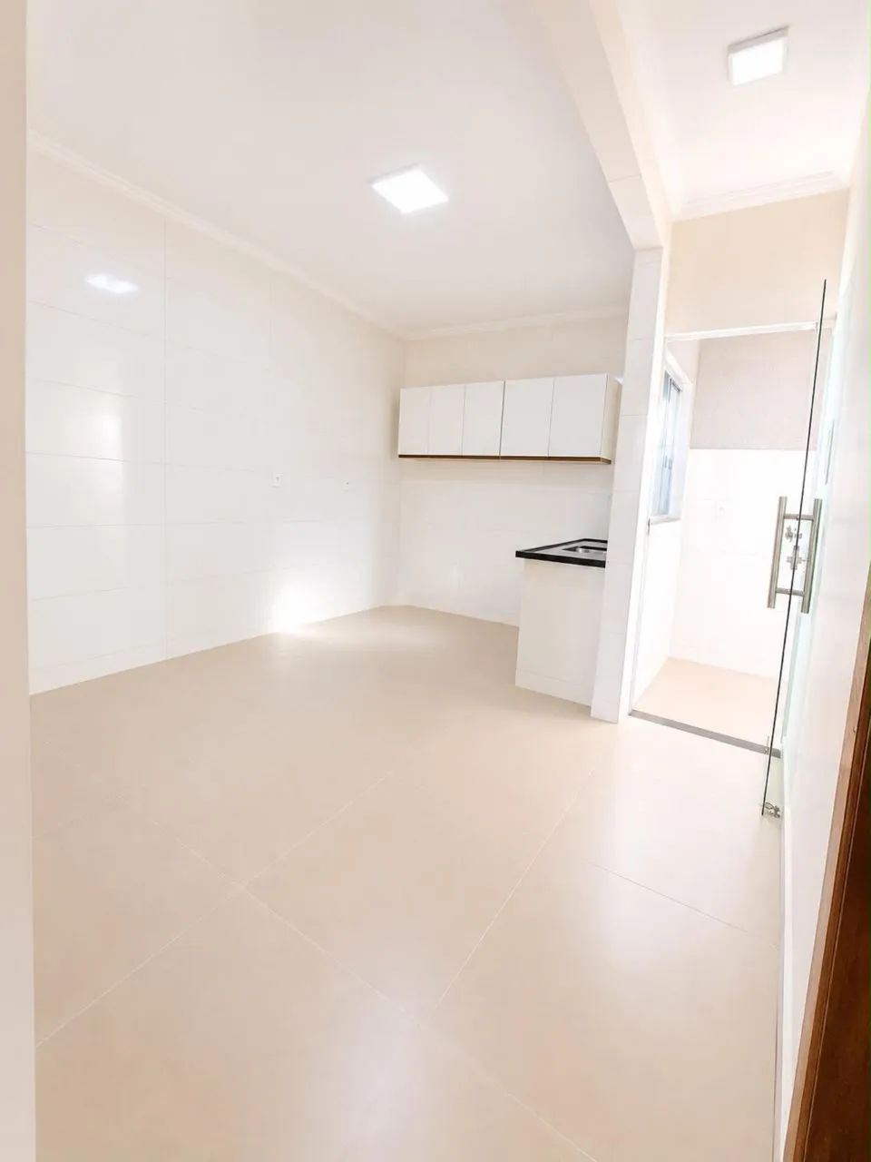 CASA RECÉM-REFORMADA - AREAL-DF  - Foto 4