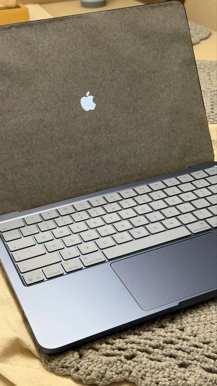 MACBOOK NEO 256 8GB - Foto 2