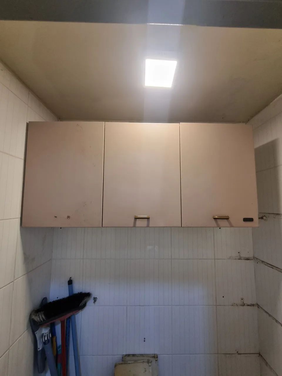 Armario suspenso 