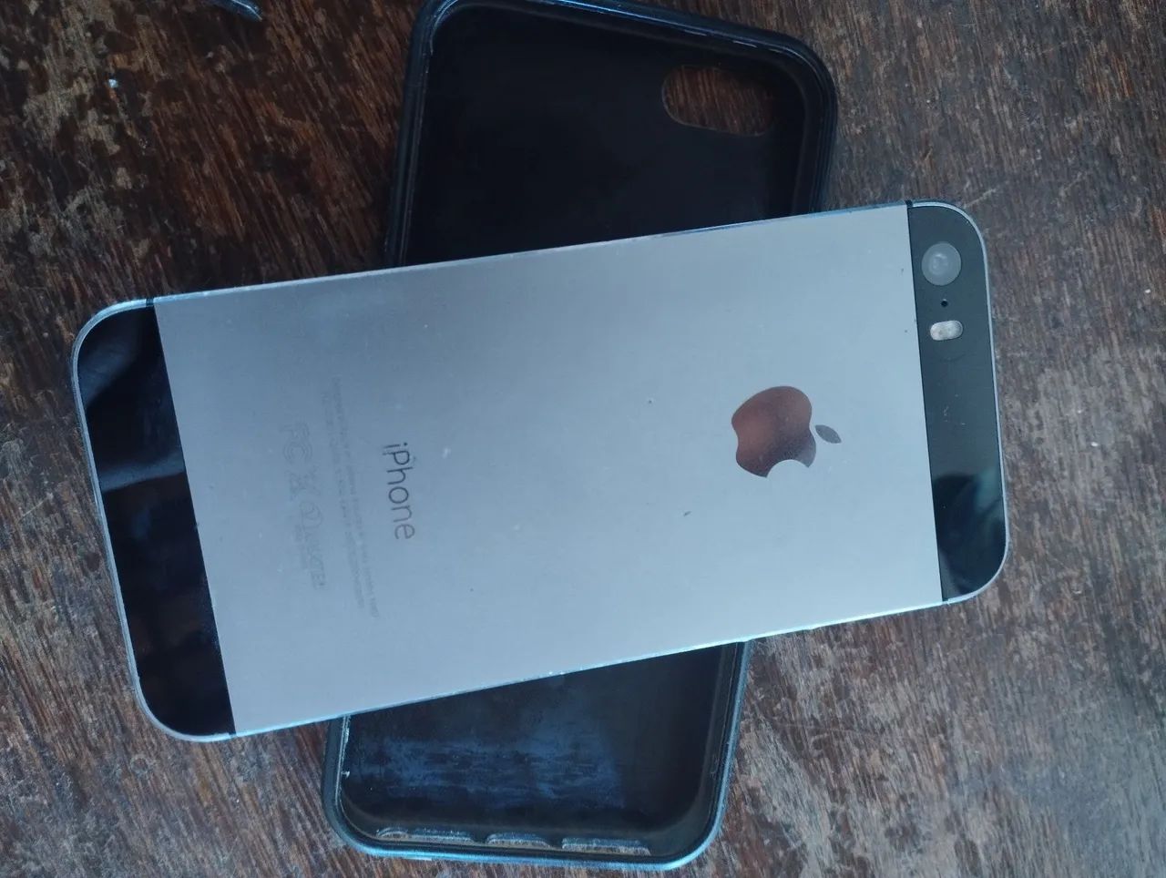 iPhone 5s A1457 Preto Funcionando + Capa e Bateria Extra - Foto 2