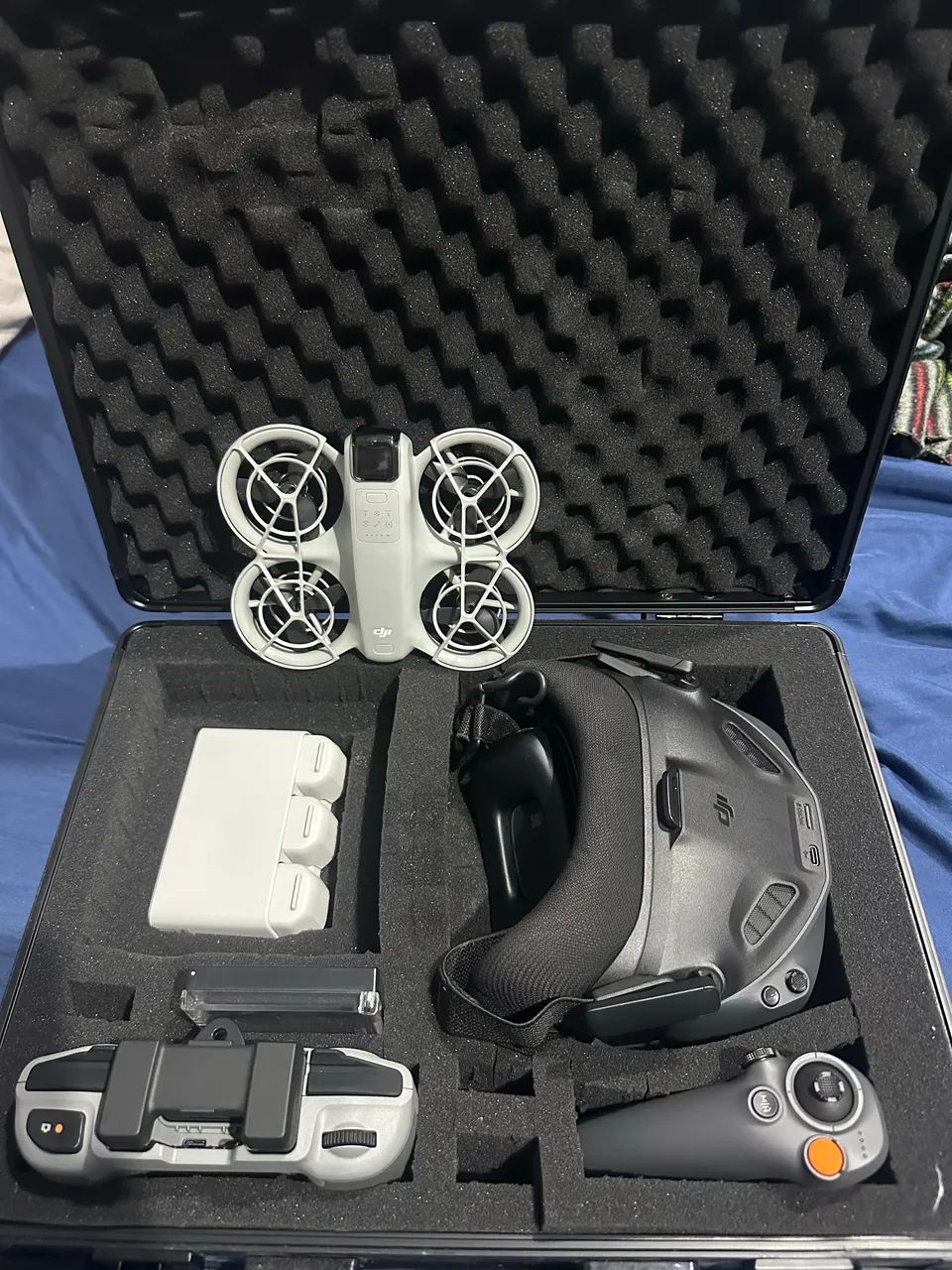 DJI NEO FMC + GOGGLES N3 + MOTION 3