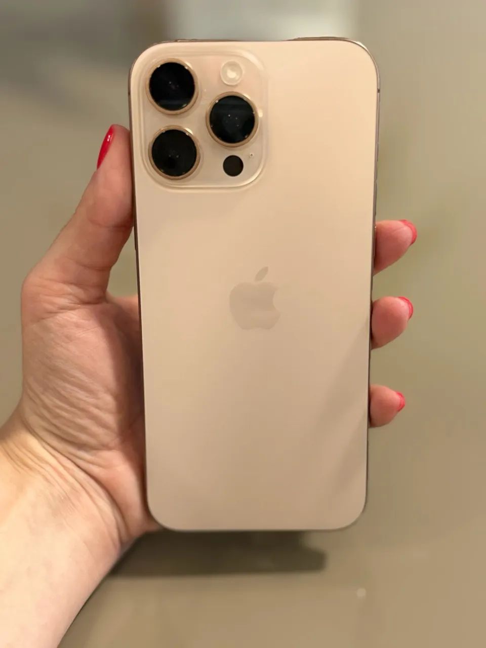 iPhone 16 Pro Max 256 GB - Titânio Deserto - Foto 3