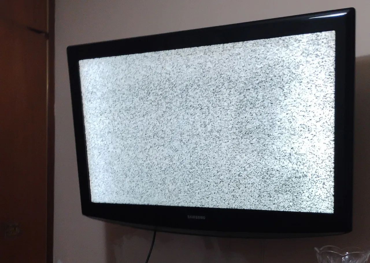 TV Samsung LCD 40" (funcionando)