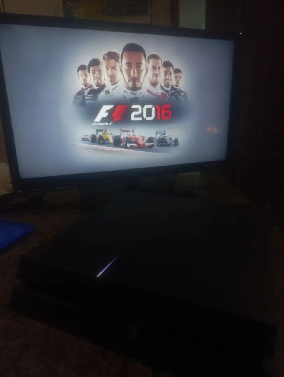 Ps4 fat com 1 controle e 3 jogos - Foto 3